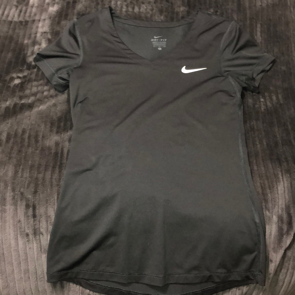 Women’s Nike Dri fit shirt